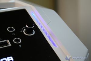 00109Aerocool XPREDATOR WHITE XTREMEHARDWARE.COM